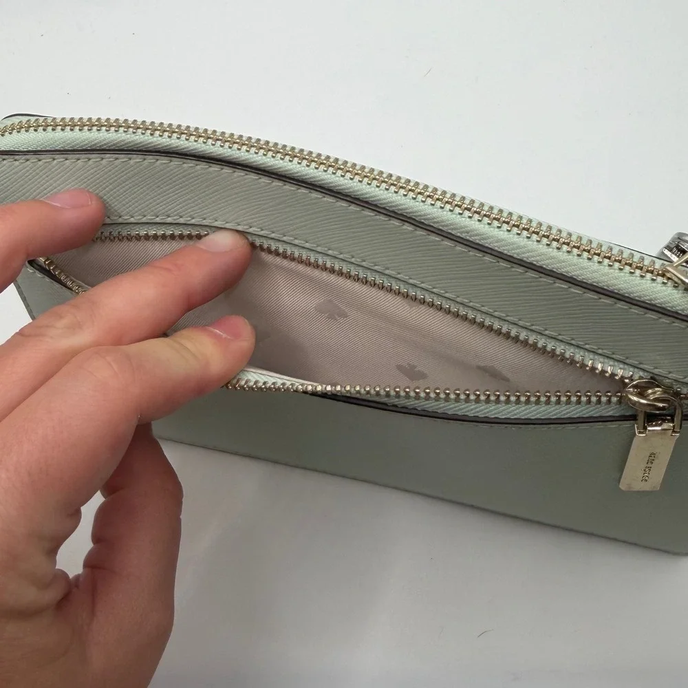 Kate Spade New York Mint Green Saffiano Leather‎ L-Zip Wristlet Pouch Wallet